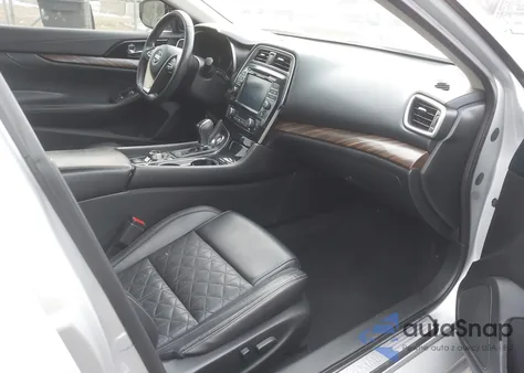 2018 Nissan Maxima 3.5 Platinum z USA, uszkodzony, nr VIN 1N4AA6AP7JC403835